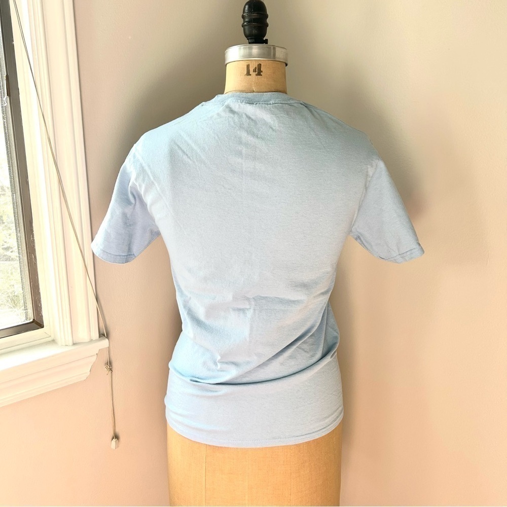 Disney Disneyland Happiest place on Earth Light blue Cotton T shirt fr Sz S - Picture 5 of 13